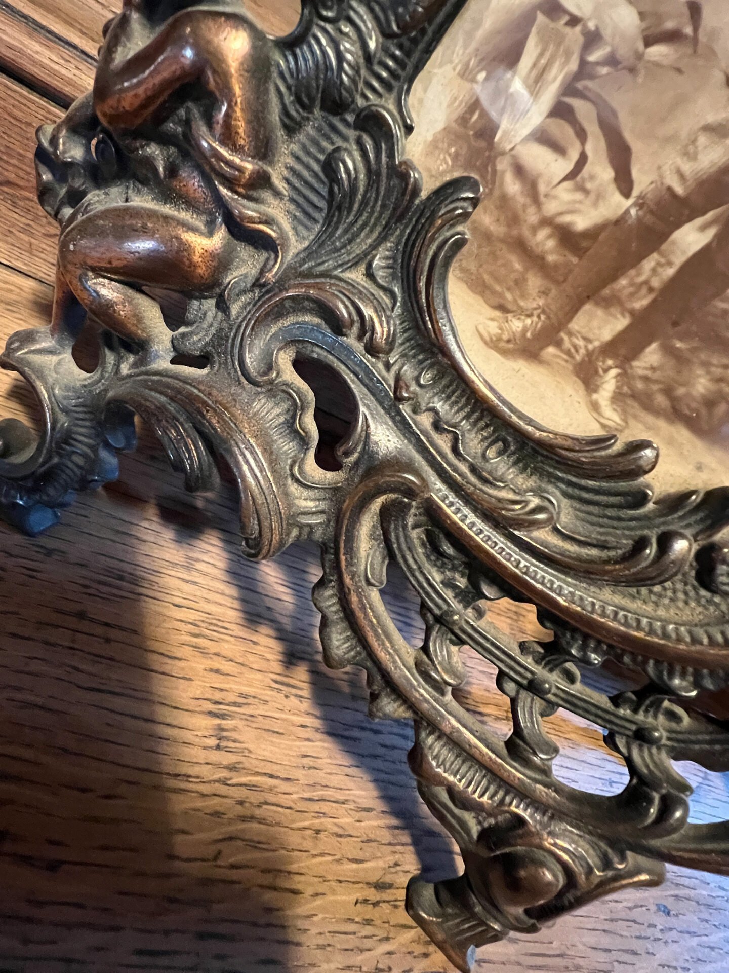 Pair of Antique Art Nouveau Goddess & Cherub Bronze Gilded Photo Frames - Image 5