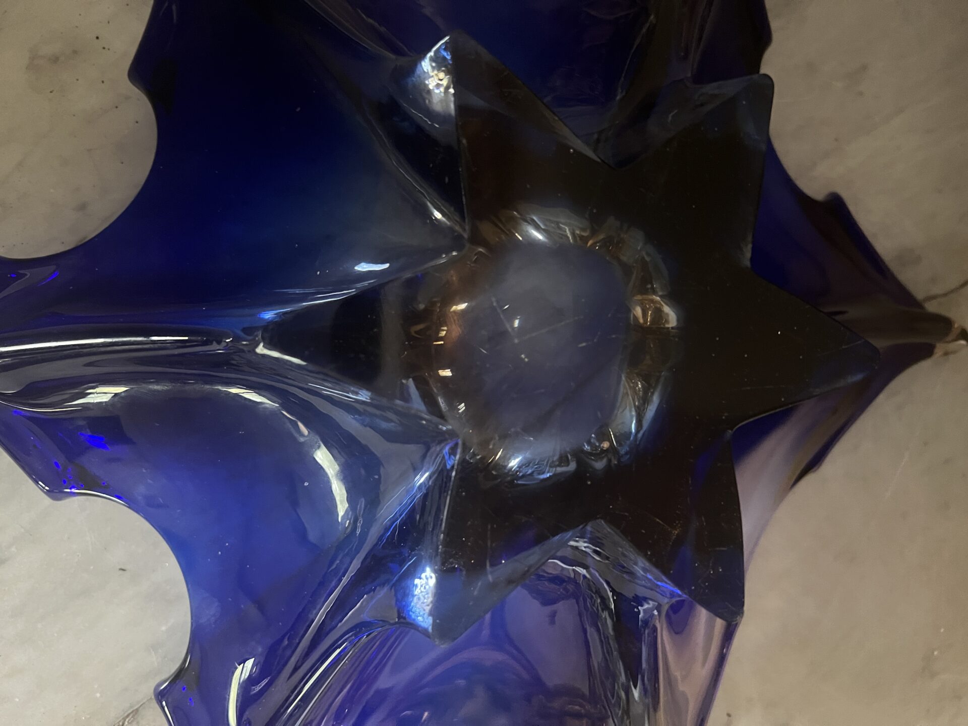 Large Vintage Murano Cristallo Venezia Sommerso Blue Star Shaped Bowl - Image 4