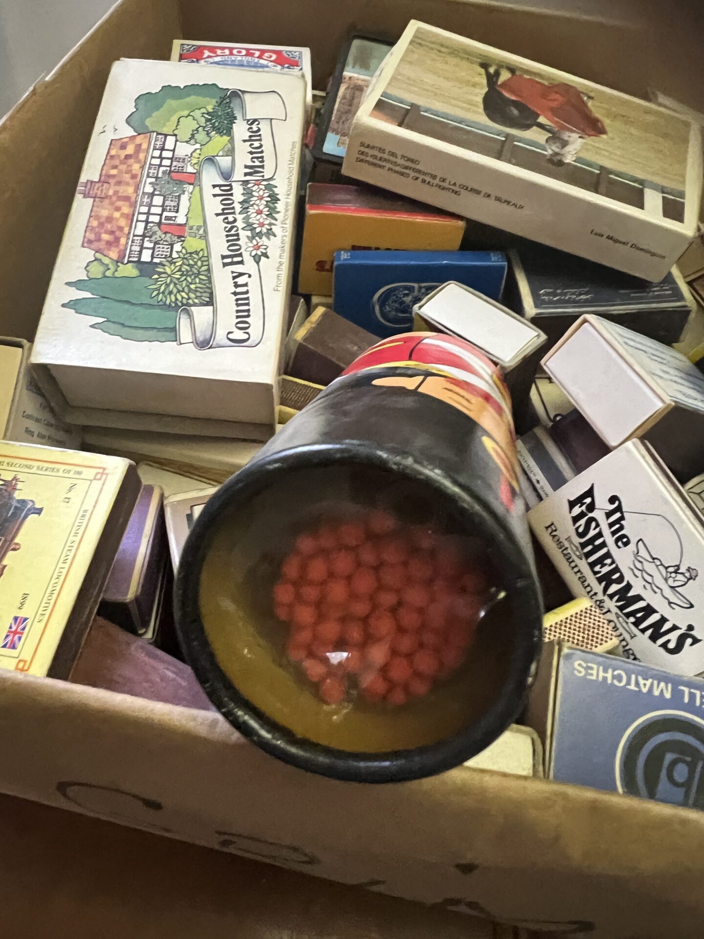 pmw - 100 different match boxes for collection - random lot pmw - 100 different match boxes for collection - random lot